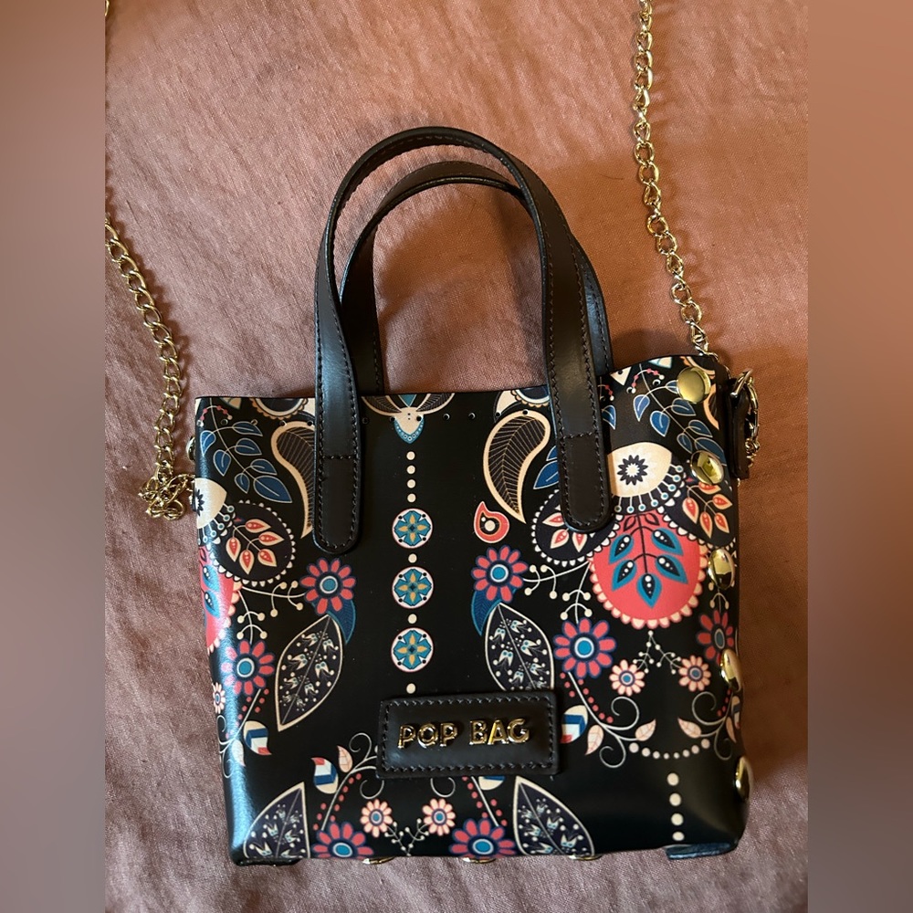 Very unique petite tote never used - Picture 3 of 7
